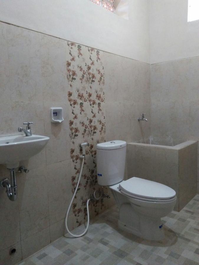 Papyrus Homestay Бануванги Екстериор снимка